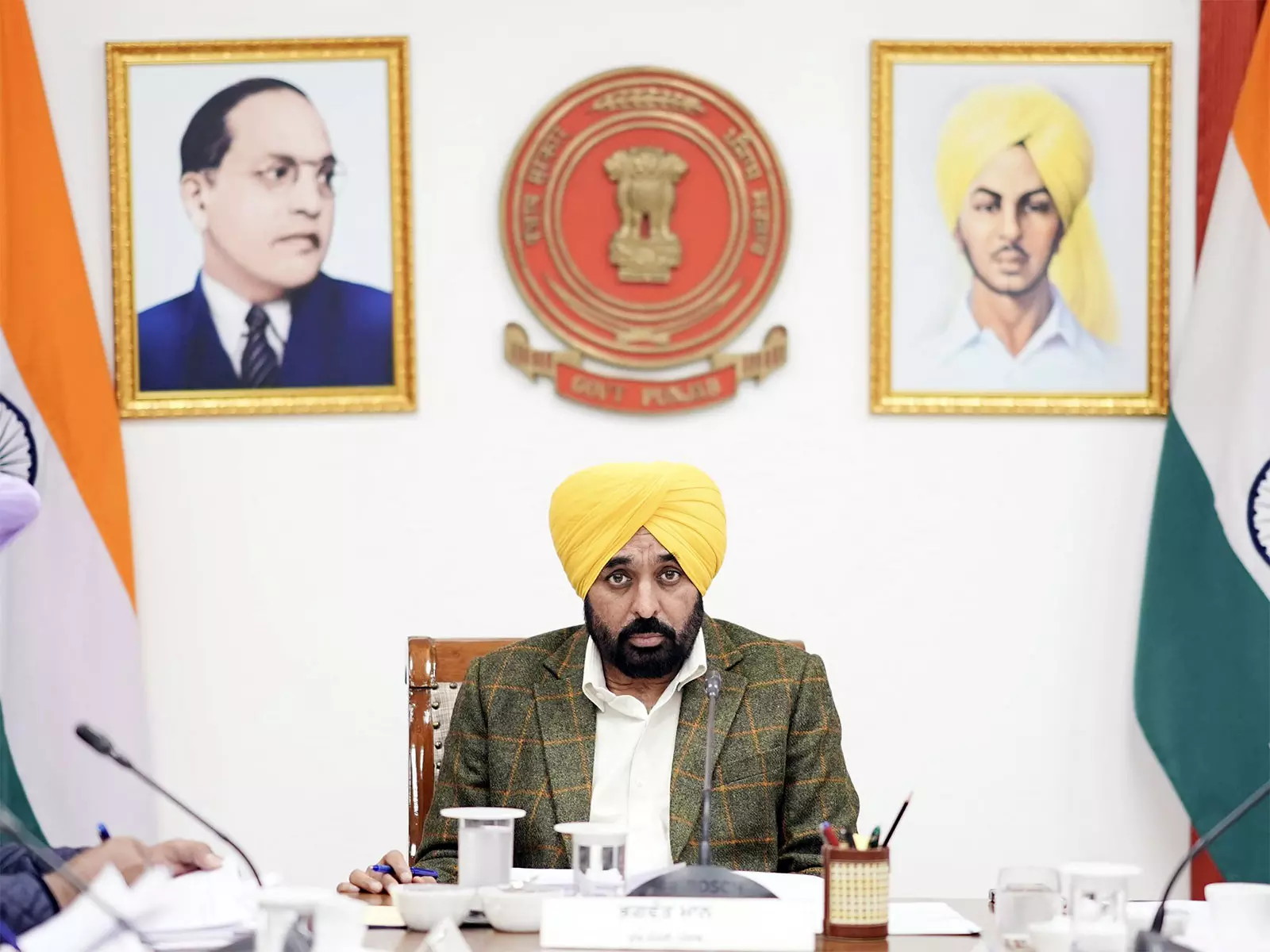 पंजाब के CM ने डोडा सड़क दुर्घटना में रूपनगर के सैनिक की मौत पर शोक व्यक्त किया पंजाब के CM ने डोडा सड़क दुर्घटना में रूपनगर के सैनिक की मौत पर शोक व्यक्त किया