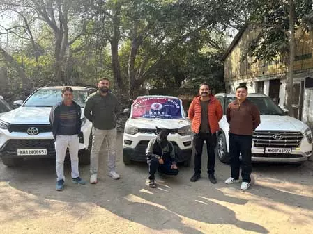 वाहन चोरी सिंडिकेट का भंडाफोड़, 11 लग्जरी कार के साथ दो आरोपी गिरफ्तार वाहन चोरी सिंडिकेट का भंडाफोड़, 11 लग्जरी कार के साथ दो आरोपी गिरफ्तार