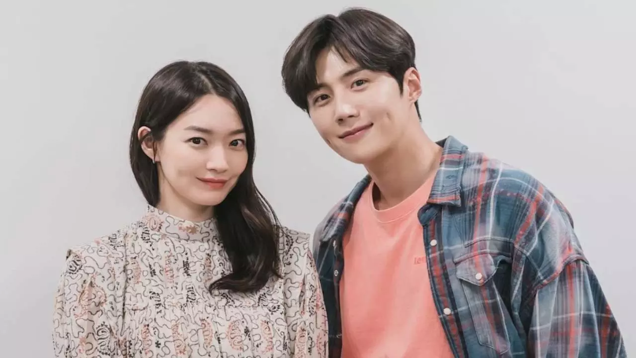 Kim Seon Ho शिन मिन आह-किम वू बिन की शादी में क्यों नहीं आए? Kim Seon Ho शिन मिन आह-किम वू बिन की शादी में क्यों नहीं आए?