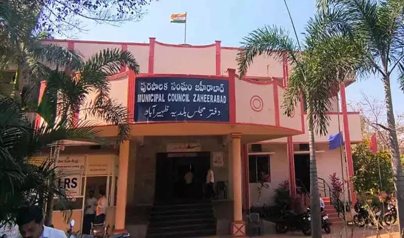 ज़हीराबाद में Municipal Elections के उम्मीदवार टिकट के लिए लॉबिंग कर रहे ज़हीराबाद में Municipal Elections के उम्मीदवार टिकट के लिए लॉबिंग कर रहे