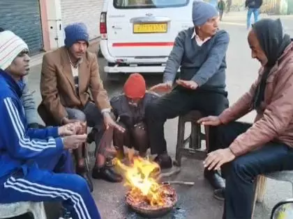उत्तर भारत में शीतलहर जारी, माउंट आबू में तापमान -7°C तक गिरा उत्तर भारत में शीतलहर जारी, माउंट आबू में तापमान -7°C तक गिरा