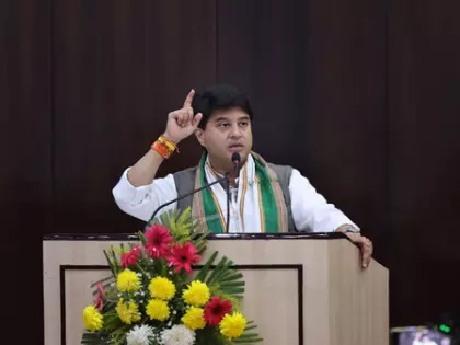 Tripura का अगरवुड उद्योग 2,000 करोड़ की ओर: सिंधिया Tripura का अगरवुड उद्योग 2,000 करोड़ की ओर: सिंधिया