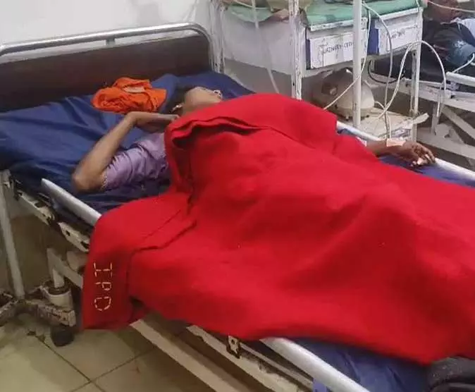 प्रेम प्रसंग विवाद में युवती ने पुल से कूदकर की जान देने की कोशिश प्रेम प्रसंग विवाद में युवती ने पुल से कूदकर की जान देने की कोशिश