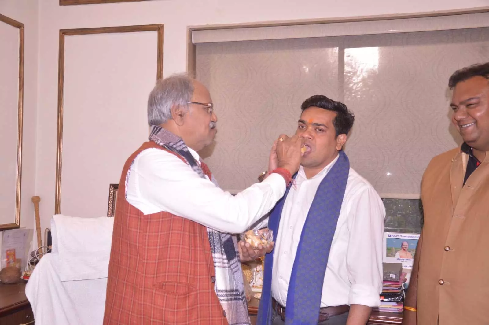 रायपुर प्रेस क्लब के अध्यक्ष-महासचिव ने सांसद बृजमोहन अग्रवाल से की सौजन्य भेंट रायपुर प्रेस क्लब के अध्यक्ष-महासचिव ने सांसद बृजमोहन अग्रवाल से की सौजन्य भेंट
