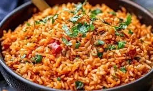 Instant Veg Mexican Rice : डिनर में 10 मिनट में ट्राय करें  रेस्टोरेंट जैसा मैक्सिकन राइस