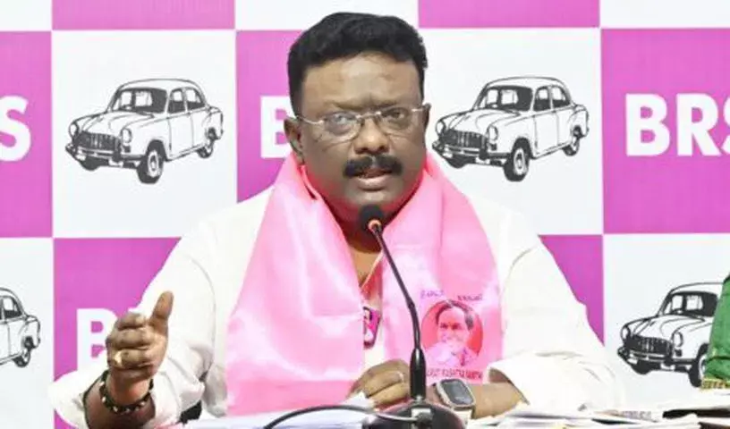 रेवंत रेड्डी के रिश्तेदारों को फ़ायदा पहुँचाने के लिए सिंगरेनी टेंडर में हेरफेर किया: Dasoju Shravan