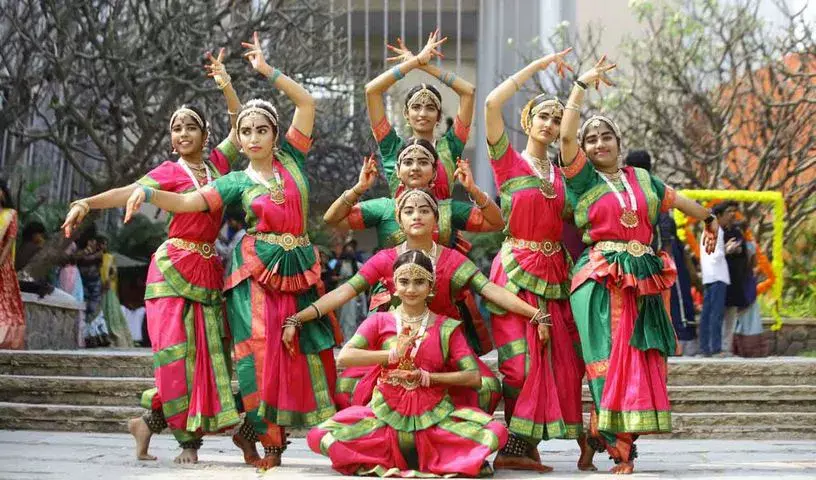 Hanamkonda: एसआर यूनिवर्सिटी स्पार्करिल 2026 हनमकोंडा में शुरू हुआ Hanamkonda: एसआर यूनिवर्सिटी स्पार्करिल 2026 हनमकोंडा में शुरू हुआ