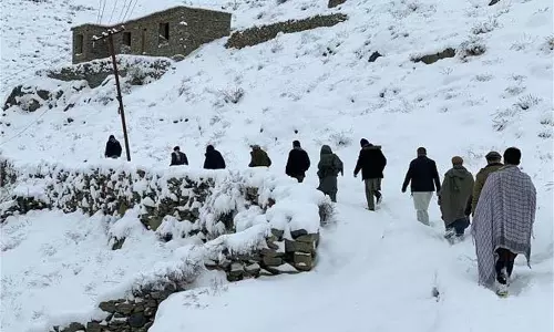 Afghanistan : भारी बर्फबारी और बारिश का कहर, 61 लोगों की मौत