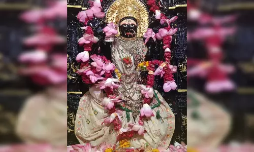 मासिक दुर्गाष्टमी: भगवती की उपासना का विशेष दिन, नोट कर लें शुभ मुहूर्त और राहुकाल