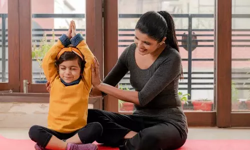 Yoga Tips: 18 से 65 साल की उम्र के लोगों को कितने मिनट करना चाहिए व्यायाम और योगाभ्यास Yoga Tips: 18 से 65 साल की उम्र के लोगों को कितने मिनट करना चाहिए व्यायाम और योगाभ्यास