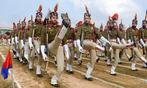 गणतंत्र दिवस: 982 पुलिसकर्मियों को मेडल, J-K पुलिस को सबसे ज्यादा वीरता पुरस्कार