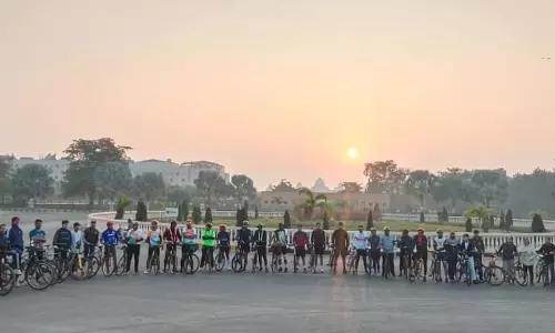रायपुर : साइकिल रैली में भारतीय सेना के जवानों ने लिया हिस्सा