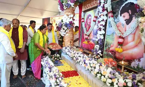 वेमना, हेमारेड्डी मल्लम्मा का संदेश आज भी प्रासंगिक है: Manjula Limbavali वेमना, हेमारेड्डी मल्लम्मा का संदेश आज भी प्रासंगिक है: Manjula Limbavali