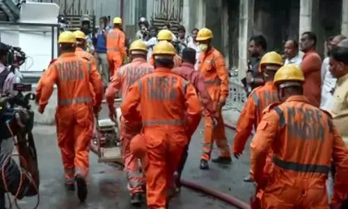तेलंगाना: AC फटने के बाद हॉस्टल के कमरे में 6 लड़कियां बेहोश मिलीं