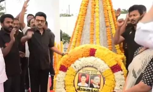 CM Stalin ने तमिल भाषा के शहीदों थलामुथु और नटराजन की मूर्तियों का अनावरण किया