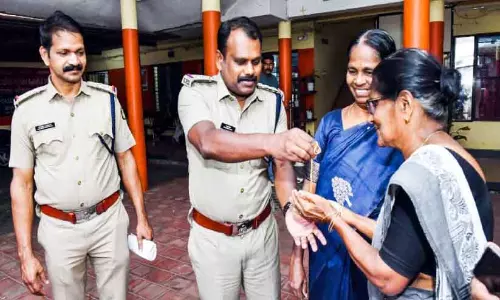 Kerala : गिरे हुए अंचुपावन का हार लौटा दिया