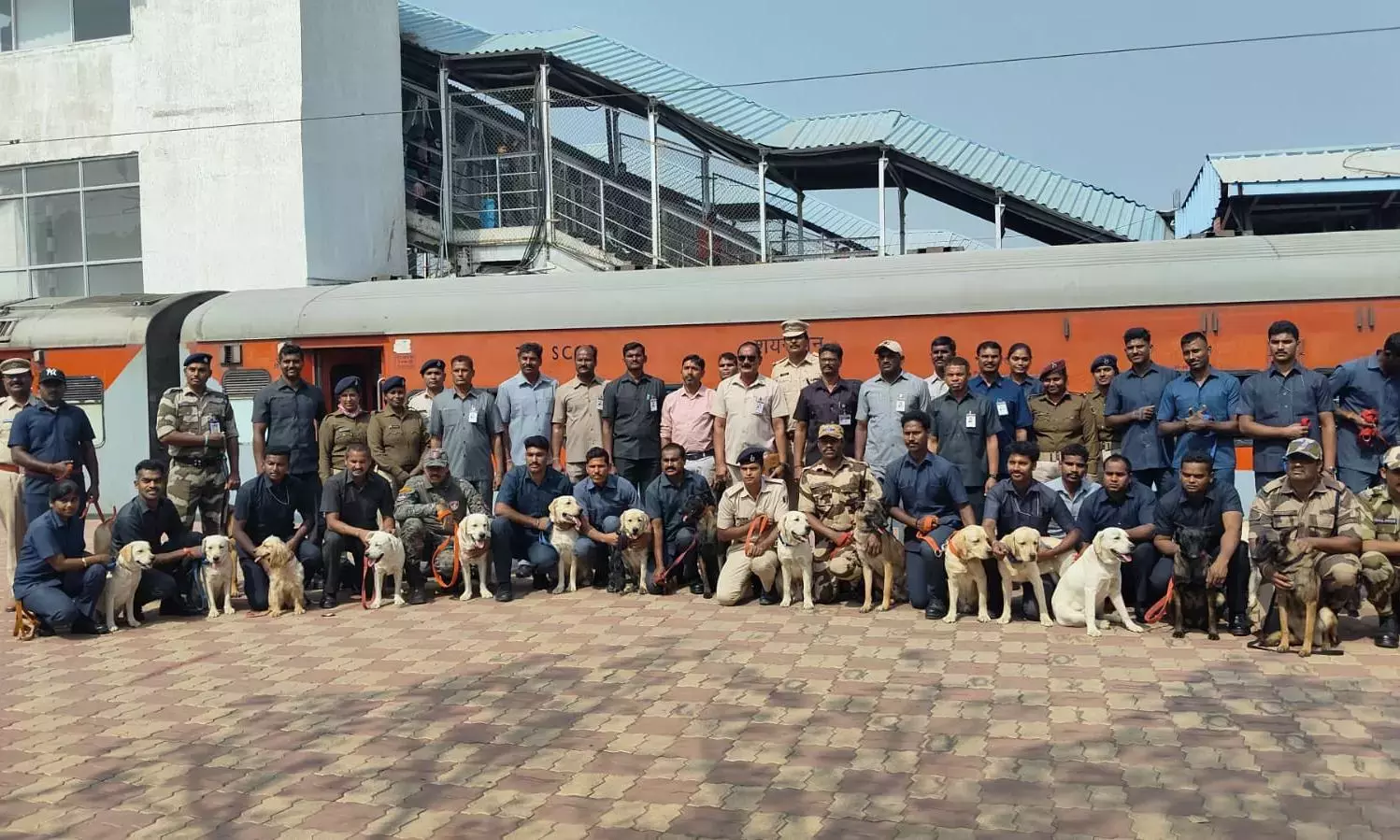 Telangana : गणतंत्र दिवस से पहले रेलवे पुलिस ने मॉक ड्रिल की