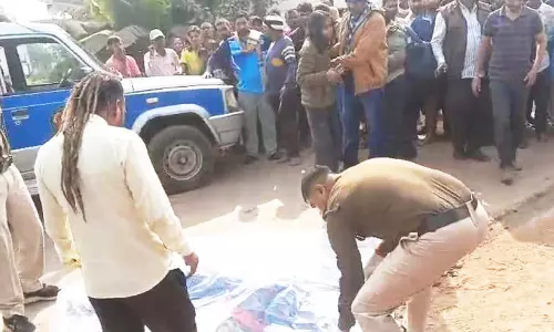 रेत लोड हाईवा ने लिया चपेट में, स्कूटी सवार युवती की मौत