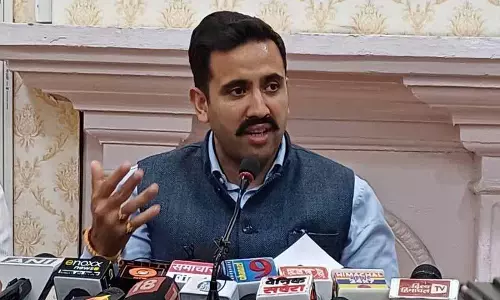 तमीज़ से पेश आओ, नहीं तो नतीजे भुगतने होंगे, HP मंत्री ने पर्यटकों से कहा