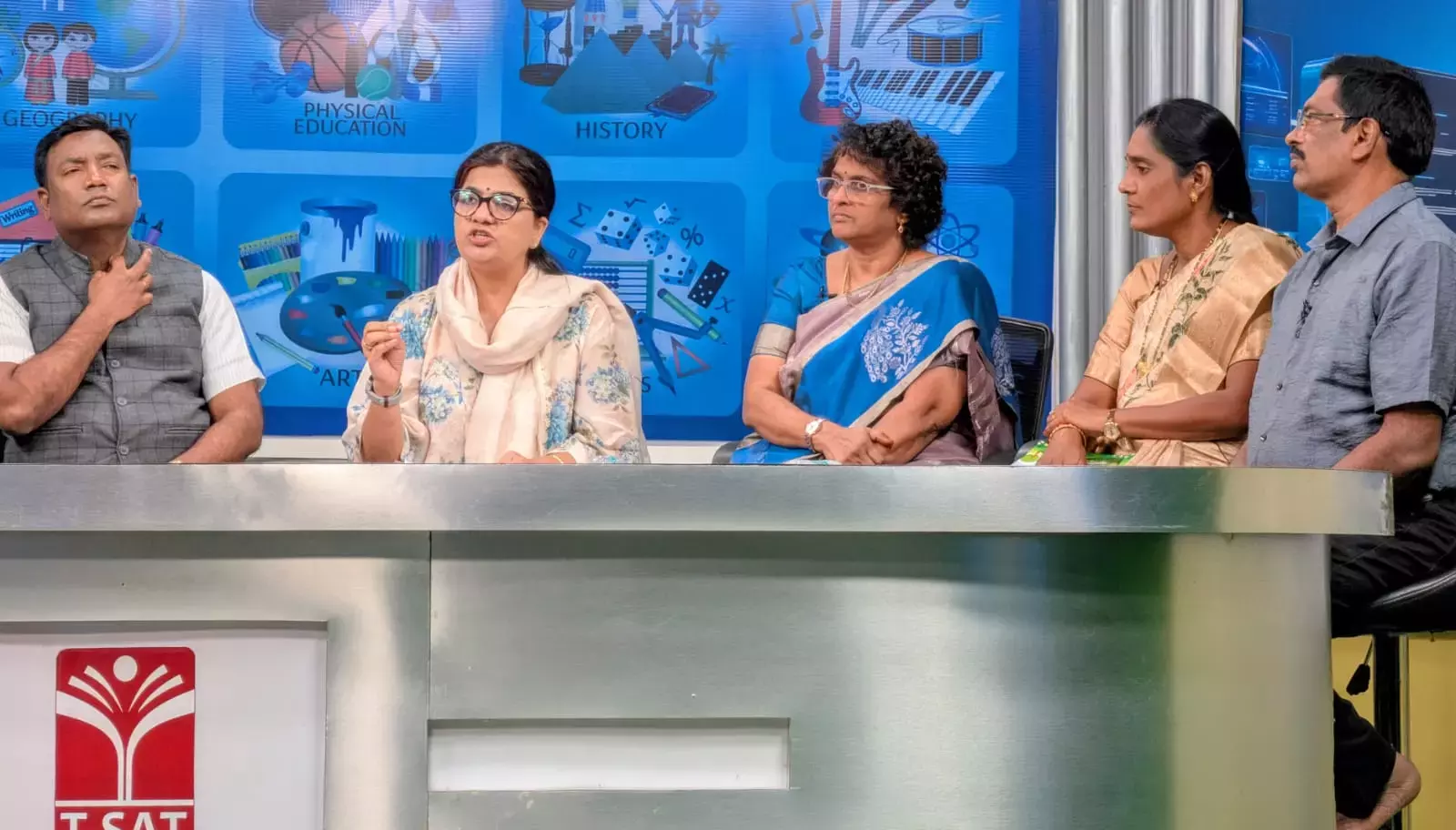 TSAT पैनल साक्षरता, संख्या ज्ञान पर ध्यान केंद्रित करता है TSAT पैनल साक्षरता, संख्या ज्ञान पर ध्यान केंद्रित करता है