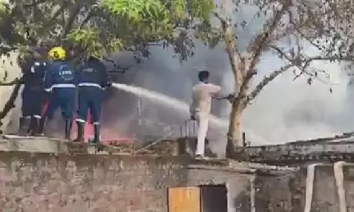 Hyderabad फर्नीचर स्टोर में आग लगने से 5 की मौत, मुआवजा का ऐलान