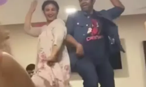 Divya दत्ता ने शारिब हाशमी को जन्मदिन की शुभकामनाएं दी