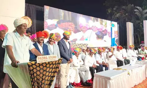 बिजली ठेकेदारों की समस्याओं को हल करने के लिए प्रतिबद्ध: Satish Jarkiholi बिजली ठेकेदारों की समस्याओं को हल करने के लिए प्रतिबद्ध: Satish Jarkiholi