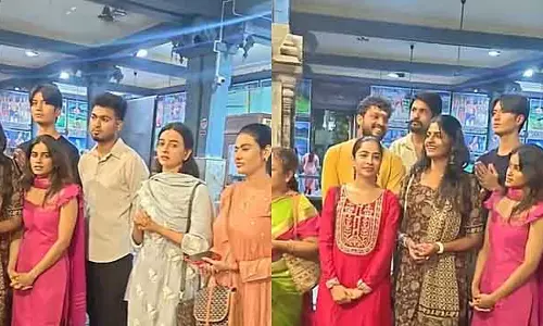Bigg Boss के बाद कंटेस्टेंट्स मंदिर में इकट्ठा हुए