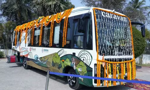 Deputy CM प्रवति परिदा ने ओडिशा में 2 लग्जरी कारवां लॉन्च किए