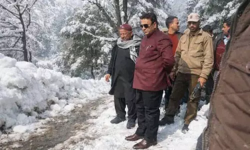 Zulfiqar ने बुढाल, दरहाल में सड़कों के बंद होने पर चिंता जताई Zulfiqar ने बुढाल, दरहाल में सड़कों के बंद होने पर चिंता जताई