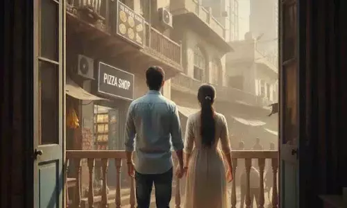 Pizza Shop में कपल.. जब हिंदू संगठन के सदस्य आए तो उन्होंने क्या किया? Pizza Shop में कपल.. जब हिंदू संगठन के सदस्य आए तो उन्होंने क्या किया?