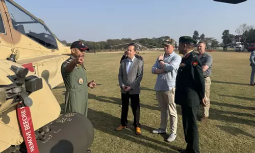 सर्जियो गोर ने अपाचे एएच-64ई का किया निरीक्षण, भारत-यूएस साझेदारी की प्रतिबद्धता दोहराई