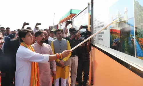 प्रधानमंत्री के ‘विकसित पूर्वोत्तर’ विजन और ‘एक्ट ईस्ट नीति’ को साकार करता त्रिपुरा का विकास मॉडल: सिंधिया प्रधानमंत्री के ‘विकसित पूर्वोत्तर’ विजन और ‘एक्ट ईस्ट नीति’ को साकार करता त्रिपुरा का विकास मॉडल: सिंधिया