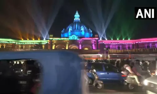विधानसभा भवन 77वें गणतंत्र दिवस की पूर्व संध्या पर रंग-बिरंगी रोशनी से जगमगाया विधानसभा भवन 77वें गणतंत्र दिवस की पूर्व संध्या पर रंग-बिरंगी रोशनी से जगमगाया