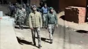 Hazaribagh: मूर्ति विसर्जन के दौरान दो पक्षों में हिंसक झड़प,इलाके में अफरा-तफरी Hazaribagh: मूर्ति विसर्जन के दौरान दो पक्षों में हिंसक झड़प,इलाके में अफरा-तफरी