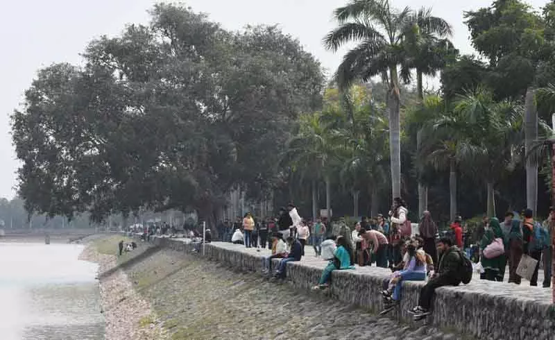Chandigarh ट्राइसिटी में भारी बारिश के बाद धूप, ऑरेंज अलर्ट की संभावना Chandigarh ट्राइसिटी में भारी बारिश के बाद धूप, ऑरेंज अलर्ट की संभावना