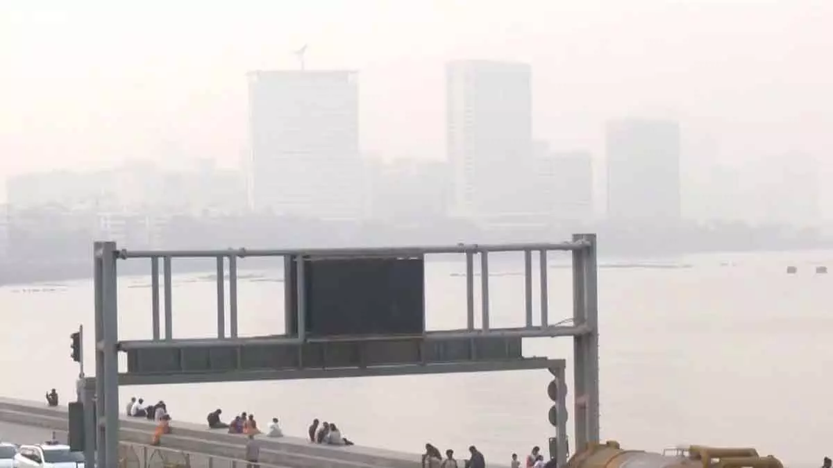 Mumbai : IMD ने आसमान साफ रहने का अनुमान लगाया है Mumbai : IMD ने आसमान साफ रहने का अनुमान लगाया है