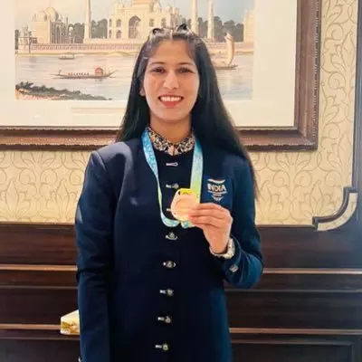 नवनीत कौर: भारतीय महिला हॉकी टीम की फॉरवर्ड, वैश्विक मंच पर देश को पदक दिलाने में निभाई बड़ी भूमिका नवनीत कौर: भारतीय महिला हॉकी टीम की फॉरवर्ड, वैश्विक मंच पर देश को पदक दिलाने में निभाई बड़ी भूमिका