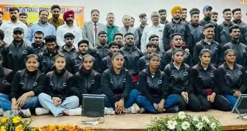 Punjab: राज्य के खिलाड़ियों के लिए सरकारी नौकरी के रास्ते बंद हो गए हैं Punjab: राज्य के खिलाड़ियों के लिए सरकारी नौकरी के रास्ते बंद हो गए हैं
