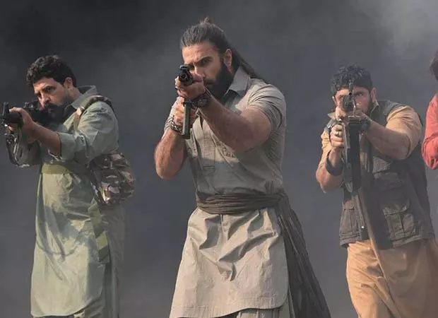बॉक्स ऑफिस के डर के बावजूद Dhurandhar 2 अपनी रिलीज़ डेट पर कायम बॉक्स ऑफिस के डर के बावजूद Dhurandhar 2 अपनी रिलीज़ डेट पर कायम