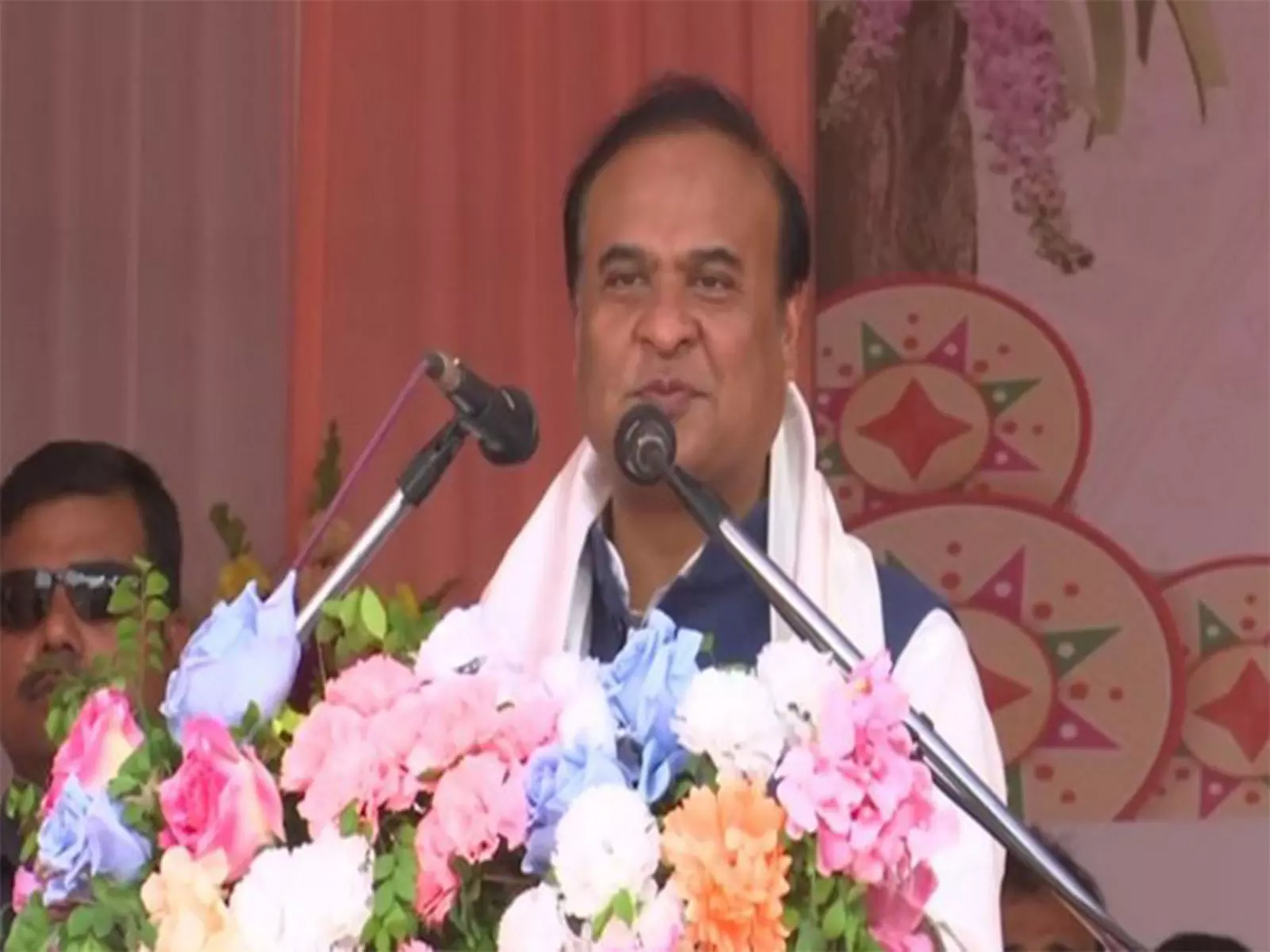 CM हिमंता बिस्वा सरमा ने भाजपा संकल्प पत्र के लिए जनता से सुझाव प्राप्त करने हेतु सुझाव वैन का उद्घाटन किया CM हिमंता बिस्वा सरमा ने भाजपा संकल्प पत्र के लिए जनता से सुझाव प्राप्त करने हेतु सुझाव वैन का उद्घाटन किया