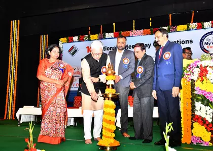 लोकतंत्र ज़िम्मेदार वोटिंग से फलता-फूलता है: Telangana के राज्यपाल लोकतंत्र ज़िम्मेदार वोटिंग से फलता-फूलता है: Telangana के राज्यपाल