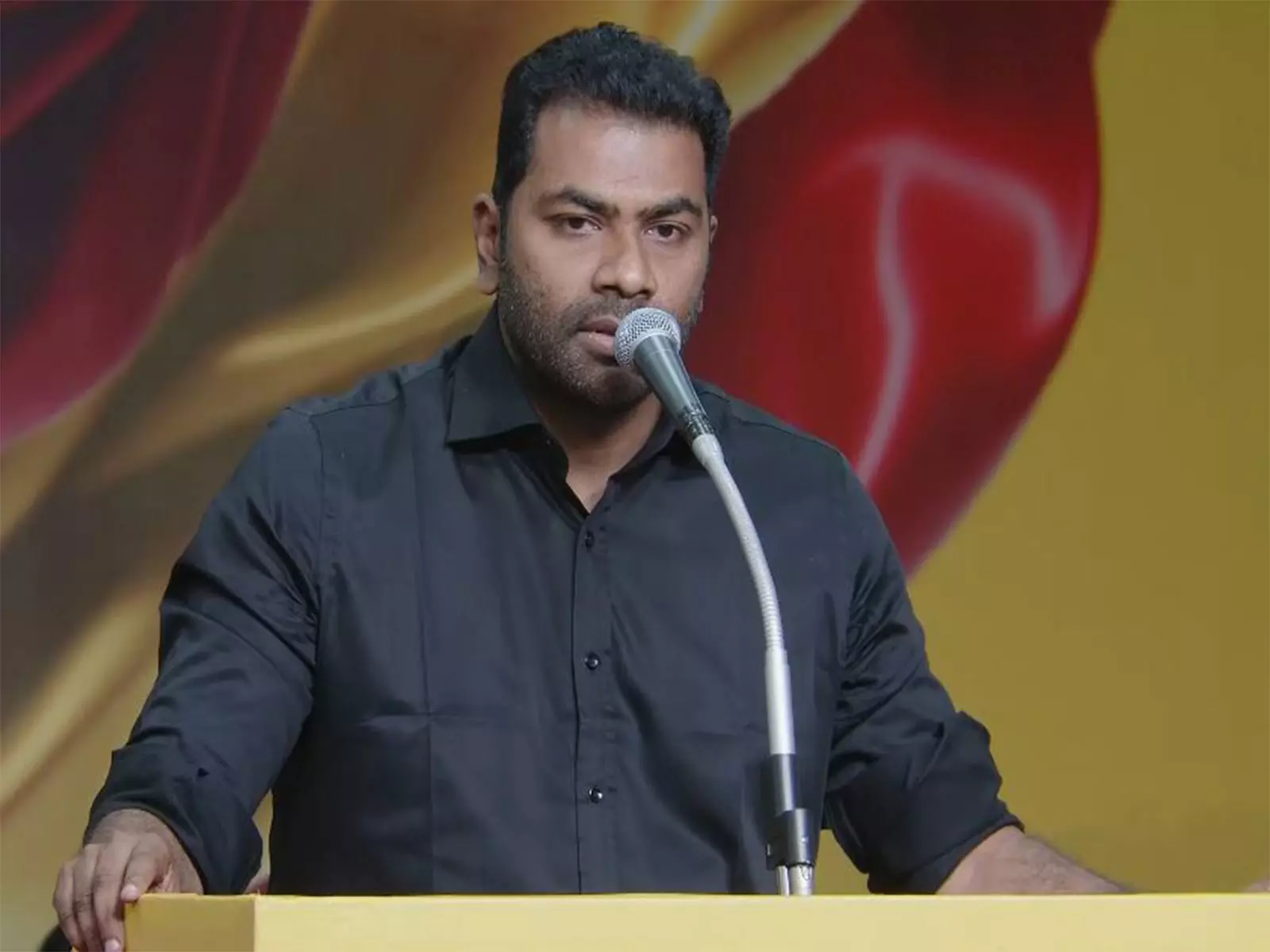 टीवीके महासचिव ने कहा, DMK, एआईएडीएमके और वीसीके में स्लीपर सेल मौजूद टीवीके महासचिव ने कहा, DMK, एआईएडीएमके और वीसीके में स्लीपर सेल मौजूद