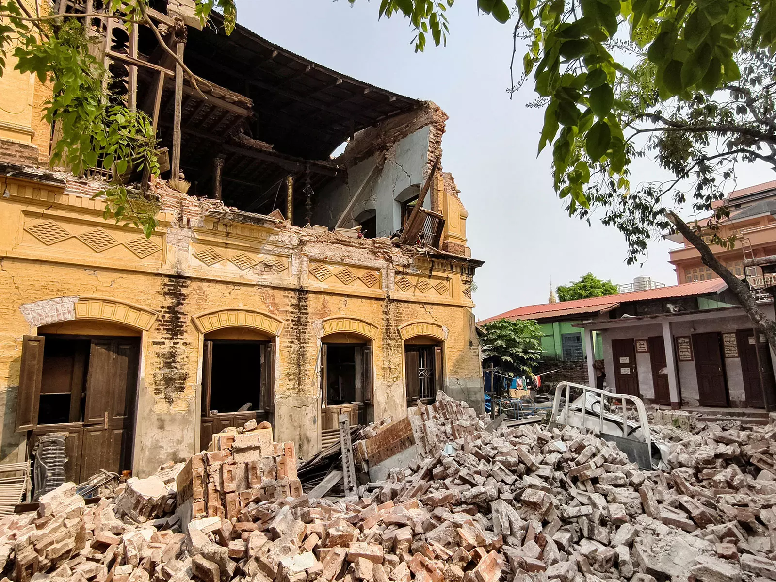 Myanmar में 3.5 और 3.6 तीव्रता के भूकंप आए Myanmar में 3.5 और 3.6 तीव्रता के भूकंप आए