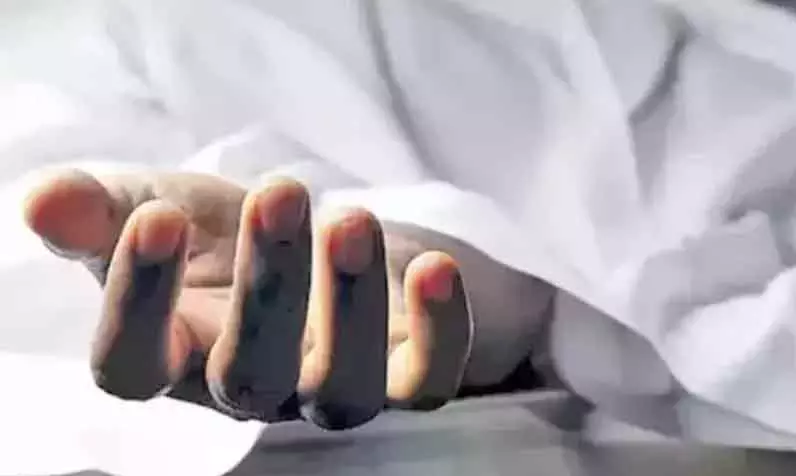 Nellore: करंट लगने से दो दोस्तों की जान गई Nellore: करंट लगने से दो दोस्तों की जान गई