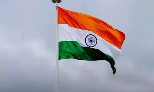 आज 77वां गणतंत्र दिवस, पीएम, सीएम और मंत्री-विधायक कुछ देर में फहराएंगे तिरंगा आज 77वां गणतंत्र दिवस, पीएम, सीएम और मंत्री-विधायक कुछ देर में फहराएंगे तिरंगा