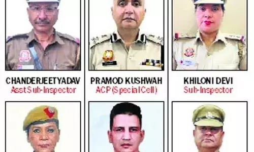33 Delhi पुलिसकर्मियों को वीरता और सेवा पदक दिए गए 33 Delhi पुलिसकर्मियों को वीरता और सेवा पदक दिए गए