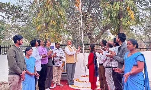 गणतंत्र दिवस पर छत्तीसगढ़ राज्य खाद्य आयोग के अध्यक्ष शर्मा ने किया ध्वजारोहण गणतंत्र दिवस पर छत्तीसगढ़ राज्य खाद्य आयोग के अध्यक्ष शर्मा ने किया ध्वजारोहण
