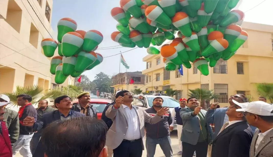 Farrukhabad: विश्वविद्यालय में चुनावी जागरूकता बढ़ाने की पहल Farrukhabad: विश्वविद्यालय में चुनावी जागरूकता बढ़ाने की पहल