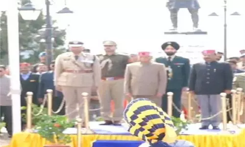 Himachal Pradesh: गणतंत्र दिवस समारोह पर राज्यपाल ने फहराया तिरंगा, CM सुक्खू भी रहे मौजूद